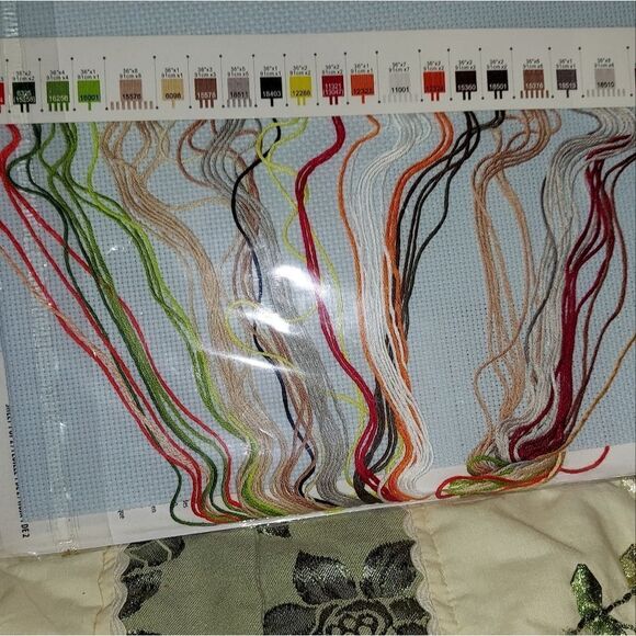 Christmas Counted Cross stitch kit  Winter Gathering  #70-08970 12" x 9" - Picture 5 of 5